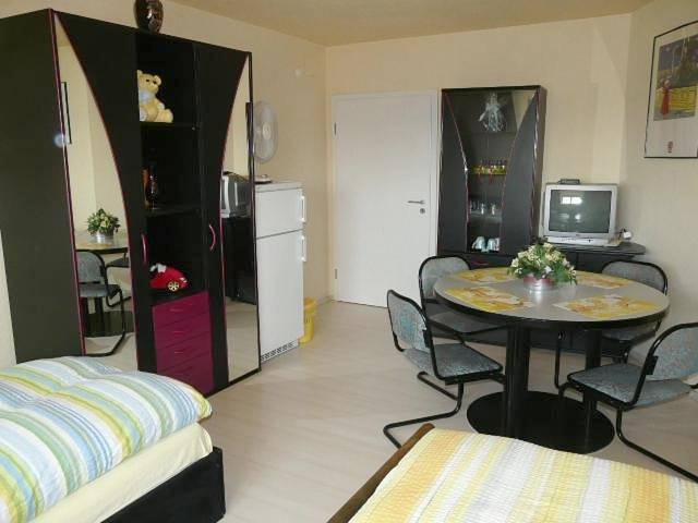 Ferienhaus für 4 Personen, mit Terrasse und Ausblick, mit Haustier in Salzweg - 3