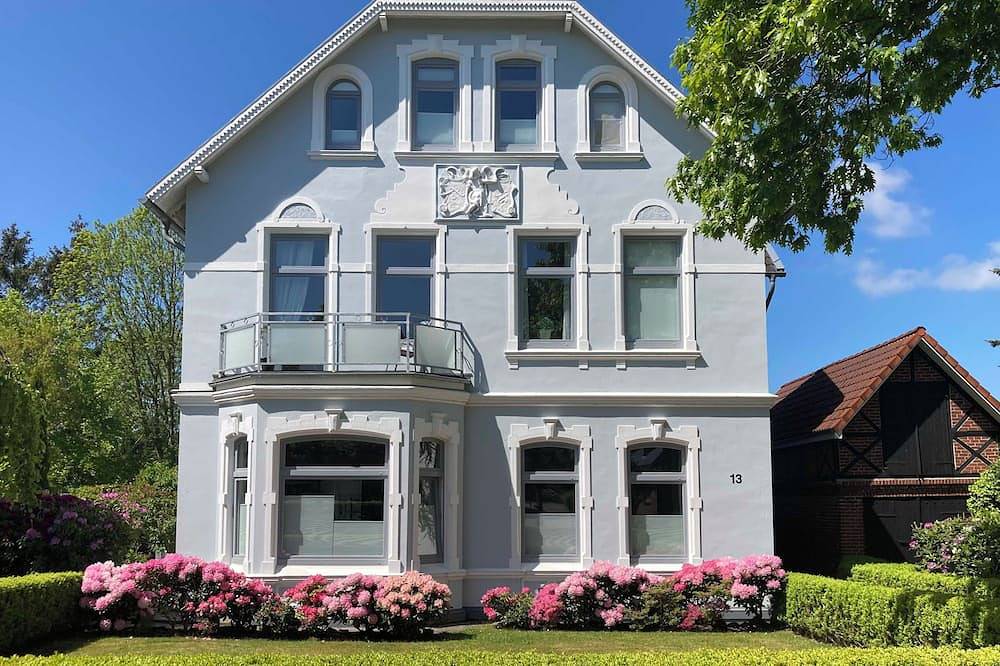 Ganze Wohnung, Moderne, kompl. ausgestattete Dachgeschosswohnung am Weltkulturerbe in Sande, Nordseeküste