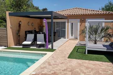 Gîte pour 4 personnes, avec jardin et terrasse à Durban-Corbières