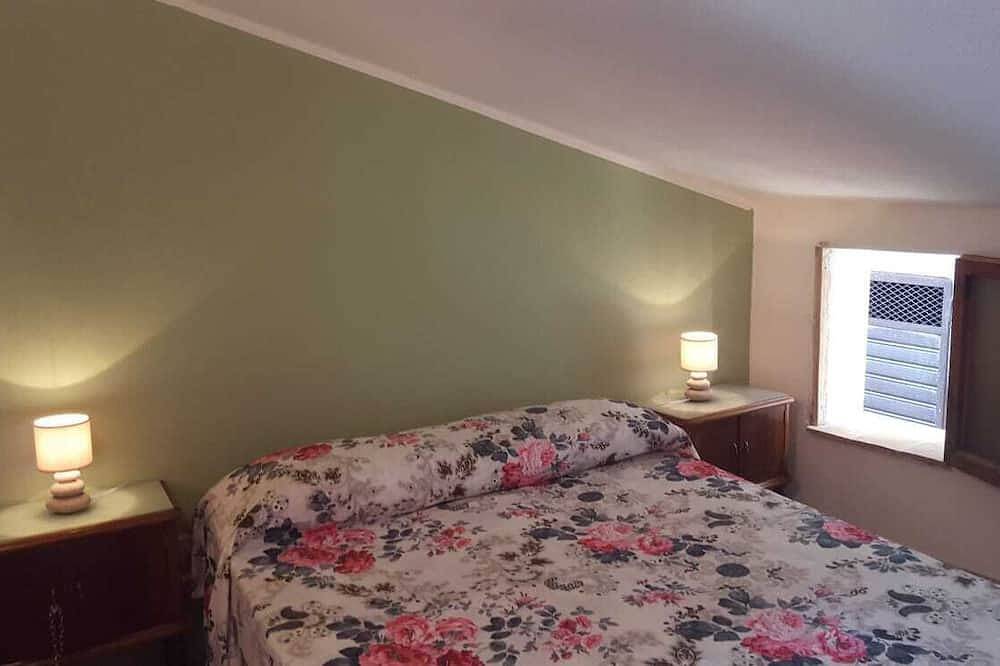 Adamo Terrasse mit Meerblick in Badolato, Catanzaro Provinz