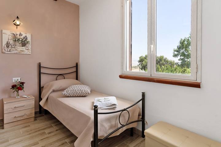 New Life Villalba Resort – Zimmer „102“ mit Gemeinschaftsterrasse, Wlan & Klimaanlage in Villalba, Caltanissetta Provinz