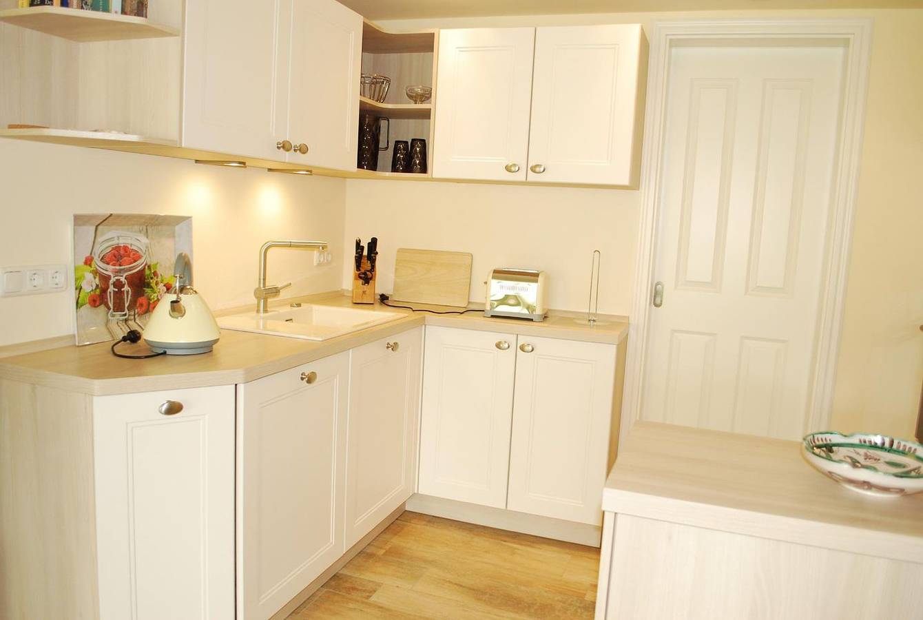 Ganze Wohnung, Wohnen unter Reet - Ferienwohnung für 2 Personen in Büsum, Dithmarschen