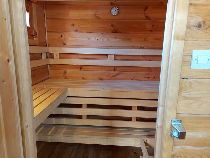 Chalet pour 6 personnes, avec sauna et vue ainsi que jardin et terrasse, animaux acceptés - 1