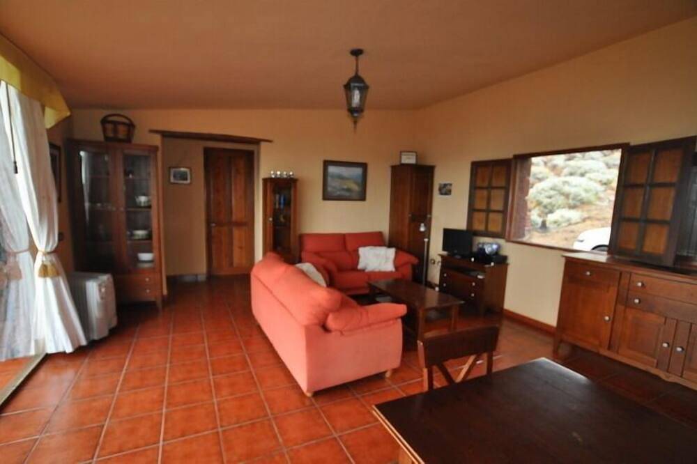 Casa terrera con espectaculares vistas al mar y con mucha tranquilidad in Valverde, El Hierro