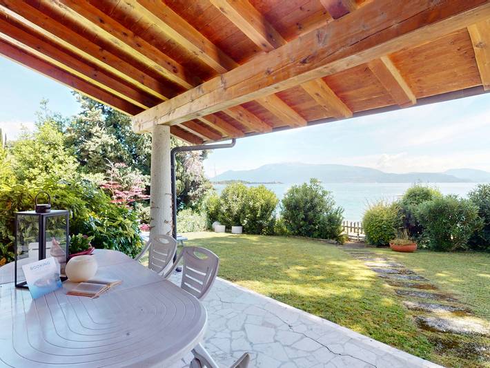 Villa per 6 persone, con Giardino e Vista lago a Manerba del Garda