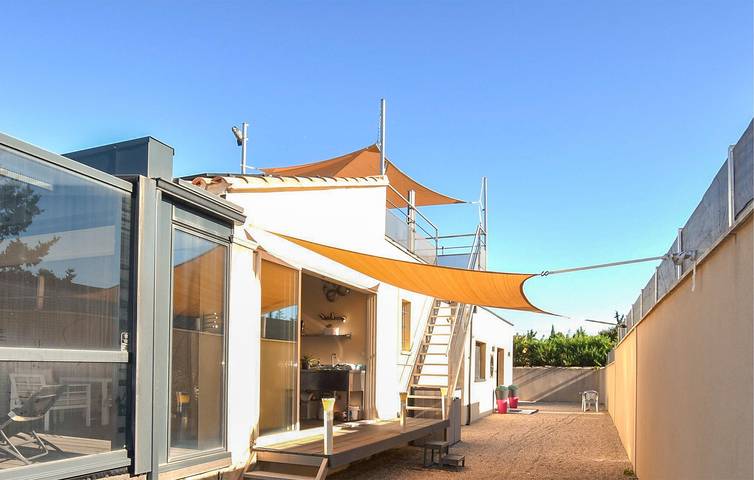 Maison de vacances pour 2 personnes, avec piscine et terrasse ainsi que sauna et jardin à Carpentras