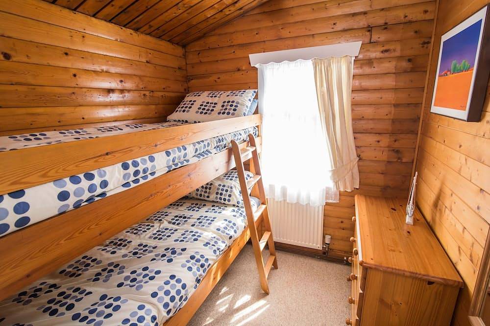 Log Cabin next to our sandy beach with lovely sea views, close Norfolk Broads. in California (Great Yarmouth), Great Yarmouth