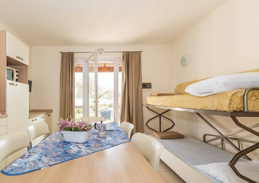 Apartamento entero, Bungalow 2 + 2 in Colombare, Sirmione