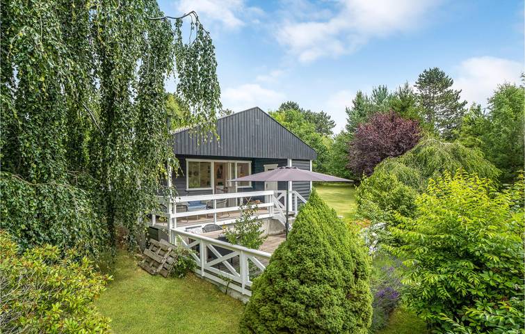Feriehus for 5 personer med terrasse in Vig Lyng, Vig