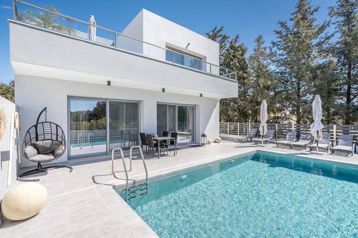 Ferienhaus für 8 Personen, mit Balkon und Garten