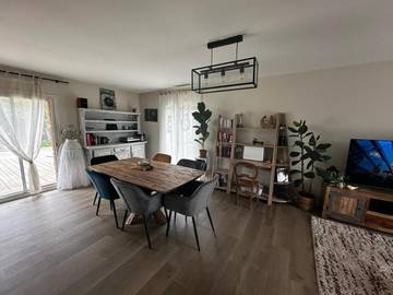 Location de vacances pour 6 personnes, avec jardin et piscine, animaux acceptés à Biganos