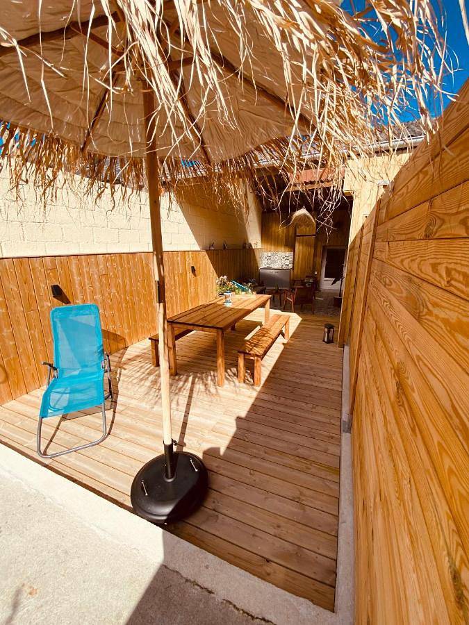 Location de vacances pour 2 personnes, avec Terrasse et Jardin à Montfarville - 3