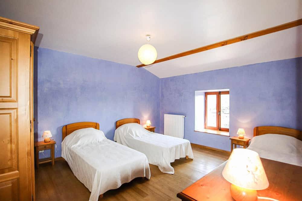 Cozy home in Salles sous Bois in Salles-sous-Bois, Nyons region