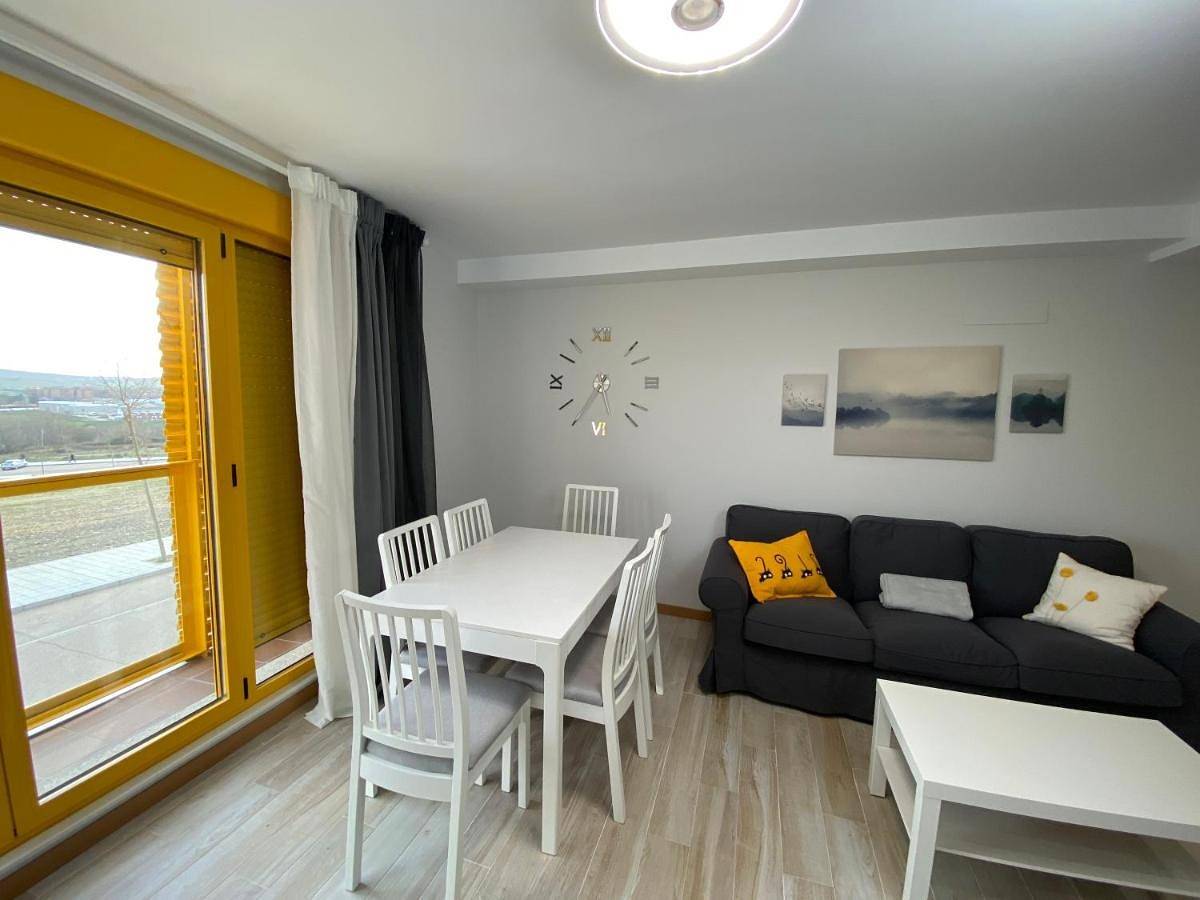 Apartamento inteiro, Two-Bedroom Apartment in Salamanca, Salamanca (província)