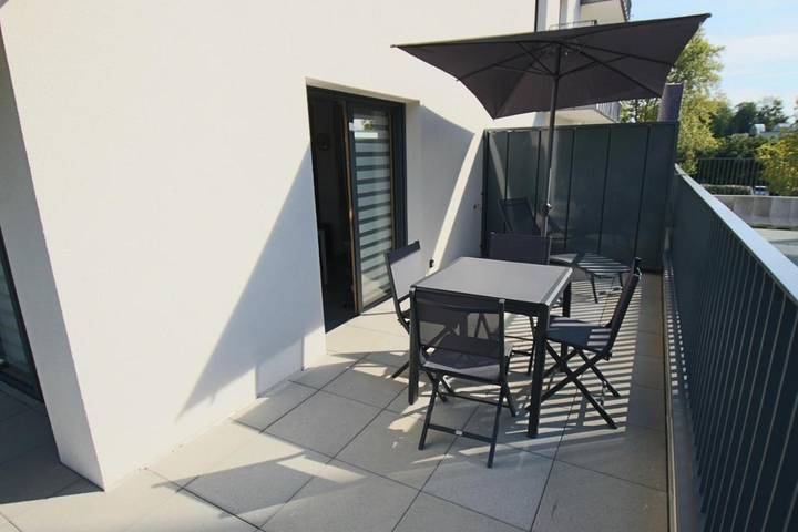 Gîte pour 2 personnes, avec vue et terrasse dans Esplanade du Lac ( Aix-les-Bains) - 2