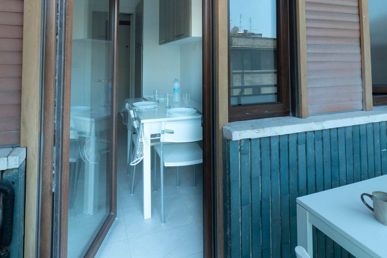 Casa Vacanza Irnerio – Ampiezza e Comfort a 120m dalla Metro A in Roma, Provincia di Roma