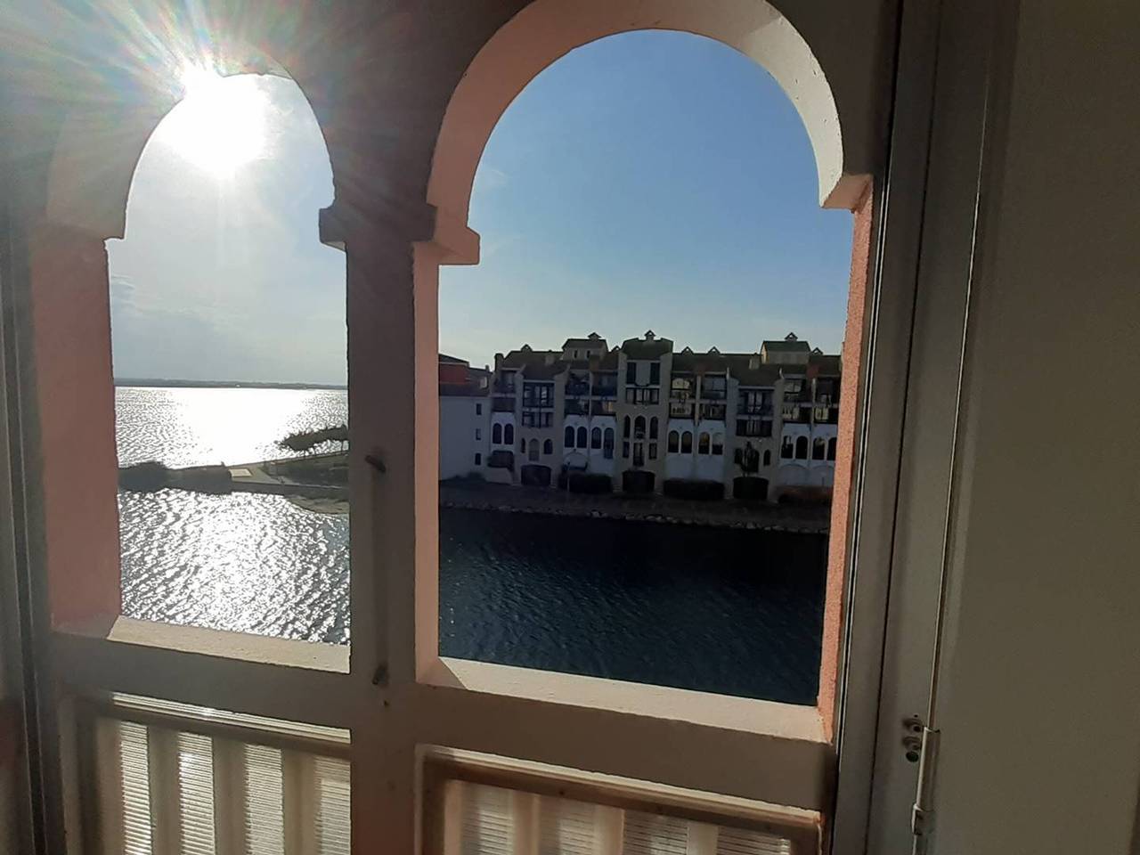 Estudio entero, Estudio con balcón, acceso a piscina y estacionamiento seguro in Le Barcarès, Côte d'Améthyste