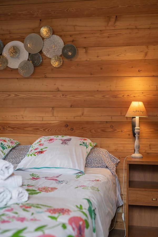 Hôtel pour 2 personnes, avec vue ainsi que balcon et jardin à Château-Ville-Vieille - 4