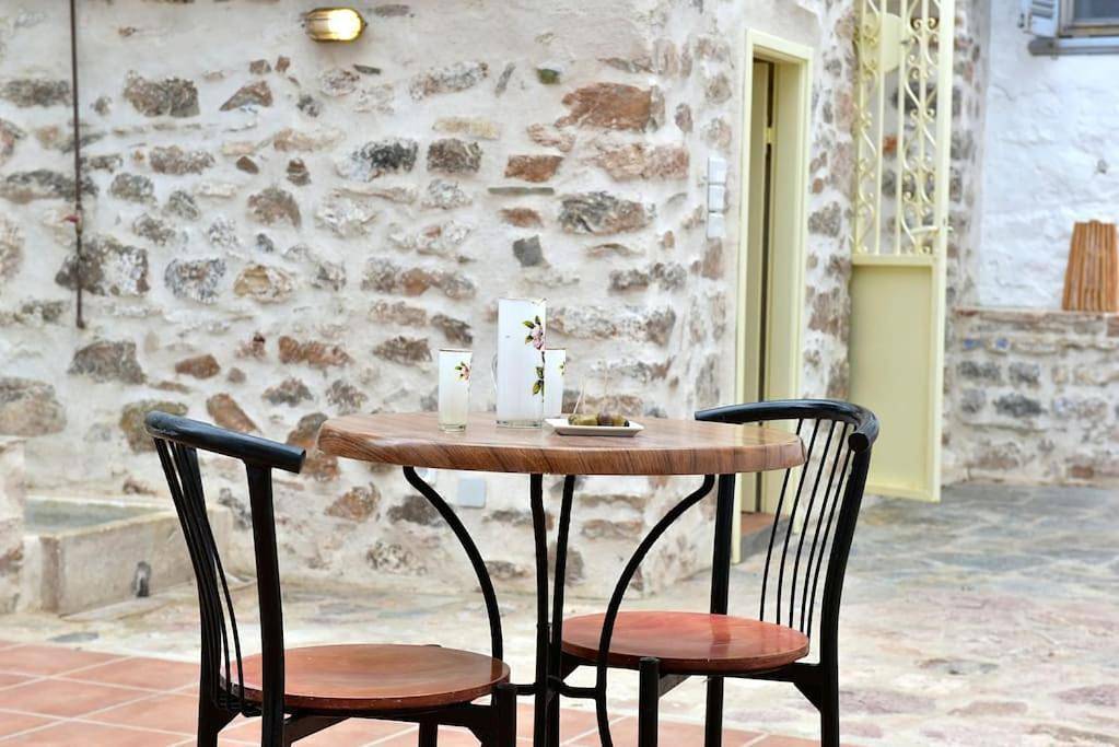 Appartement entier, One-Bedroom Apartment in Hydra