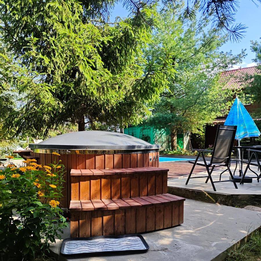 Dom z basenem nad Narwią in Podlasie