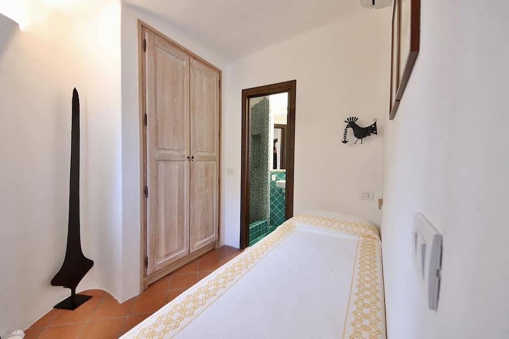 Villa Abbaiola by Klabhouse- Porto Cervo Marina 500 mt in Porto Cervo, Arzachena