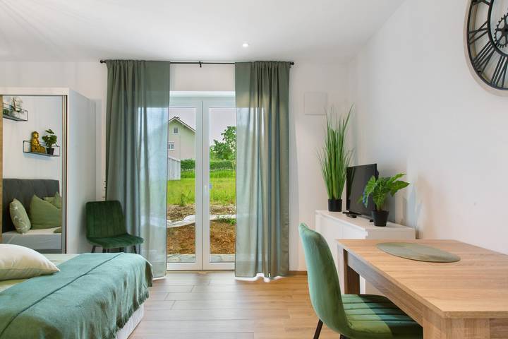 Studio für 2 Personen, mit Garten