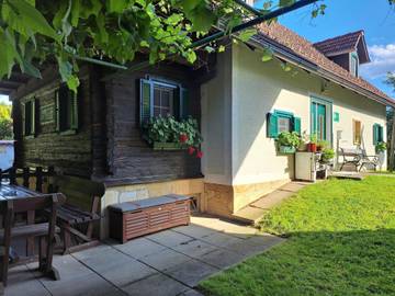 Ferienwohnung für 6 Personen, mit Balkon und Garten, kinderfreundlich in der Oststeiermark