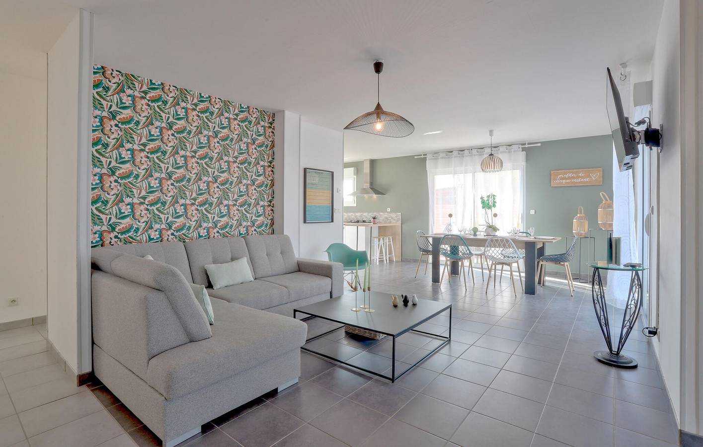 Appartement en bord de mer avec jardin et parking in Créances-Plage, Créances