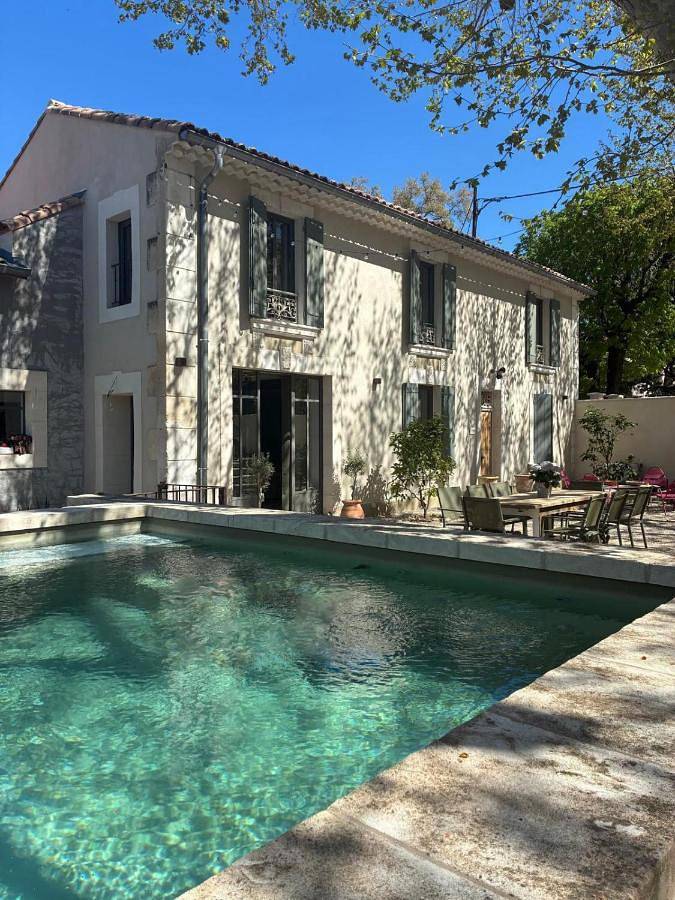 Chambre d’hôte pour 2 personnes, avec Terrasse et Jardin ainsi que Piscine et Vue à Cabannes