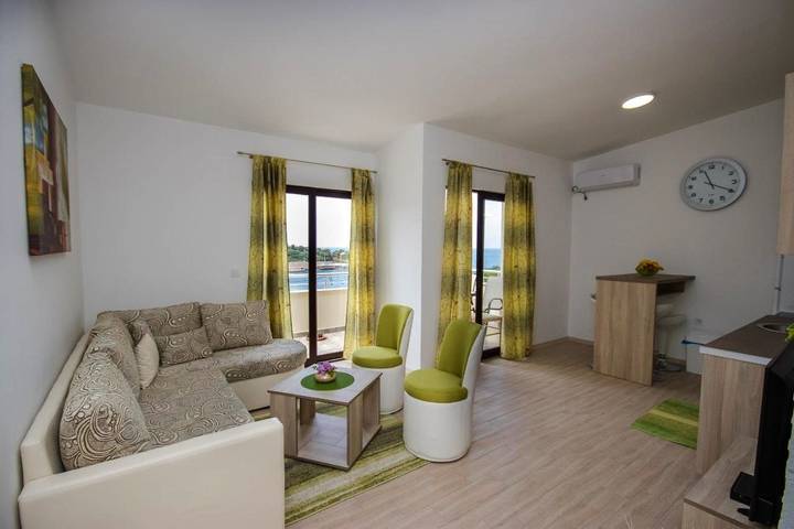 Ferienwohnung für 2 Personen, mit Garten, mit Haustier in Montenegro - 3