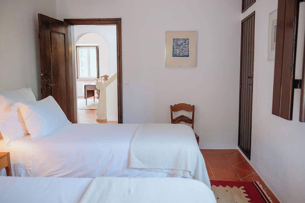 Quinta do Bonfim - a historic refuge in the heart of Portalegre. in Sé e São Lourenço, Parque Natural da Serra de São Mamede