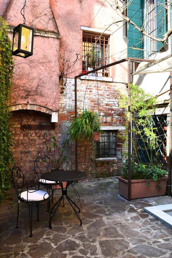 BnB für 2 Personen, mit Garten und Ausblick in Venedig