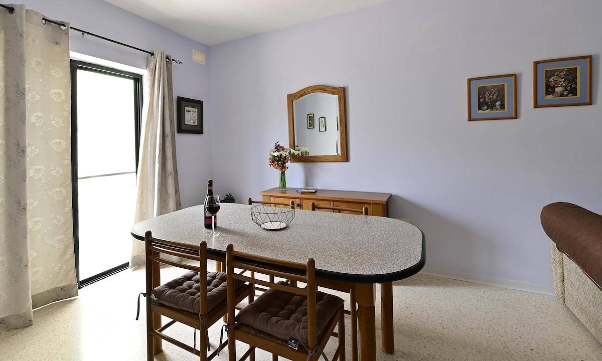 Geheel vakantieappartement, Vakantieappartement voor 4 personen in Marsaskala, Malta