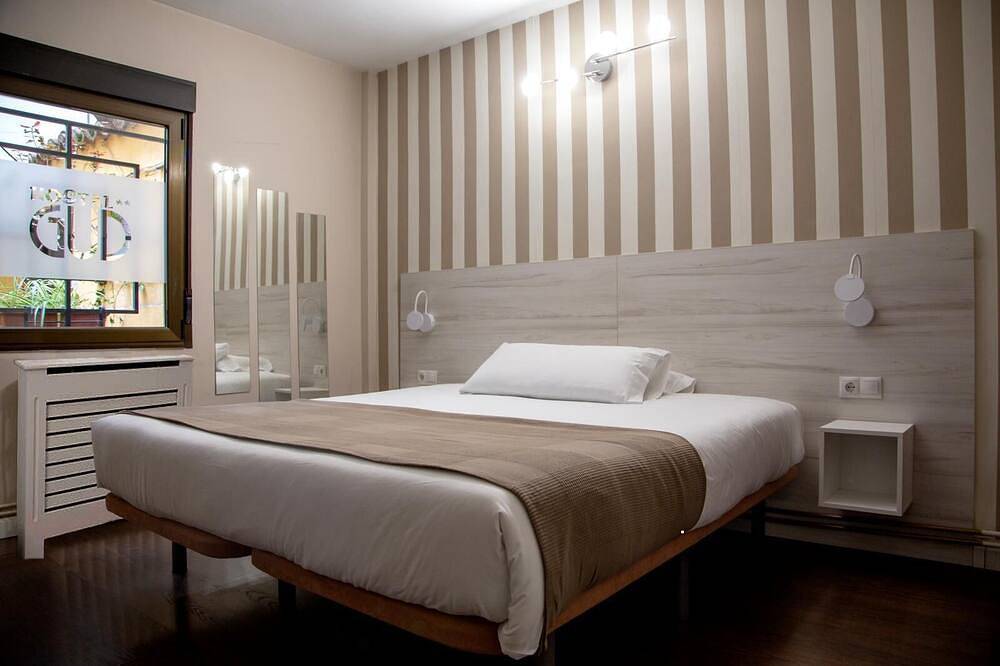 Hostal Gud: Habitacion Doble. in Centro de Salamanca, Salamanca