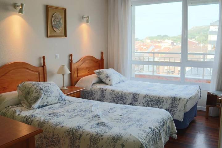 Gîte pour 6 personnes, avec vue et balcon à Laredo - 2