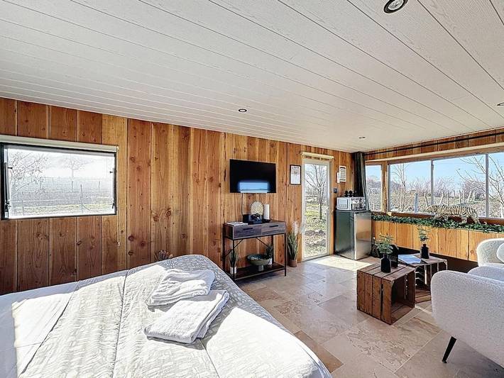 Gîte pour 2 personnes, avec jacuzzi et terrasse à Vic-le-Comte - 3