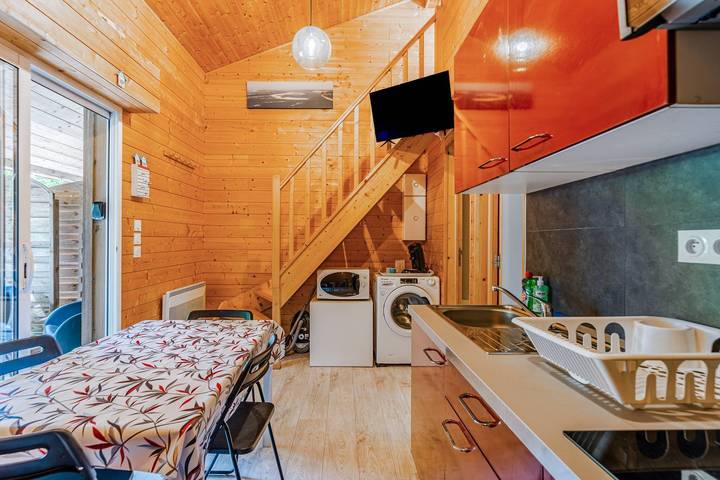 Casa vacacional «La Cabane 2 - Bassin d’Arcachon» con piscina compartida y jardín privado in Gujan-Mestras, Region de Arcachon