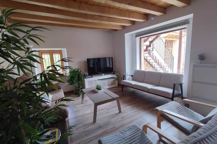 Ferienhaus für 12 Personen, mit Garten und Balkon - 1