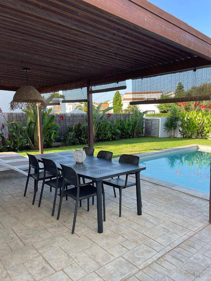 Chalet para 9 personas, con piscina además de jardín y jacuzzi en Menorca - 2