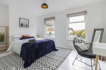 Apartment for 6 People in Exeter, Devon, Photo 1