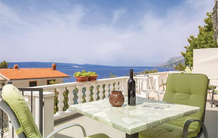 Ferienwohnung für 2 Personen, mit Terrasse an der Makarska Riviera - 2