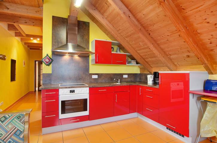 Entire apartment, Saupp Apartment with Garden and Wi-Fi in Kippenhausen, Immenstaad am Bodensee