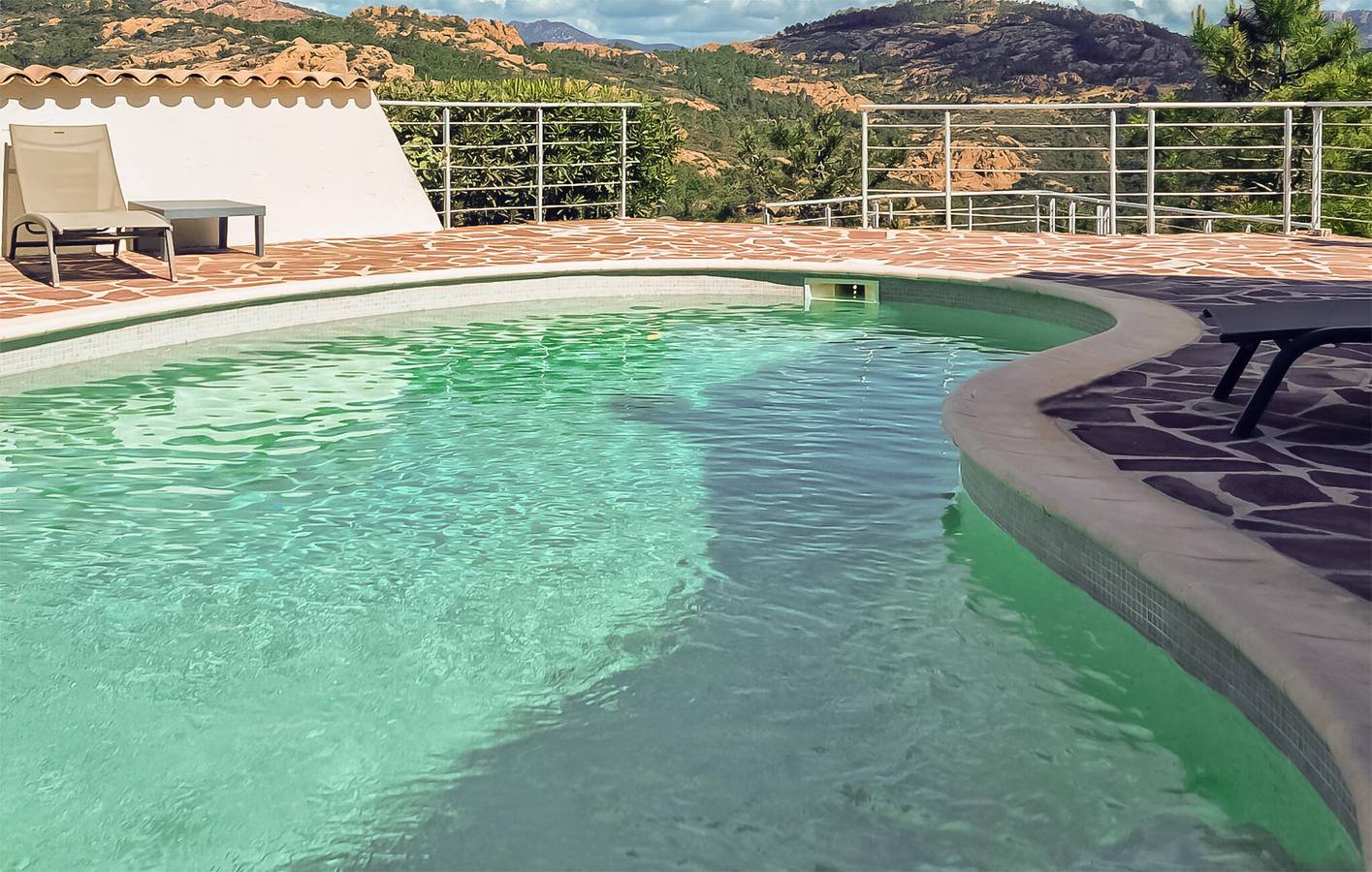 Apartment mit Meerblick, AC, Parkplatz, Terrasse, Pool und Internet in Anthéor, Saint-Raphaël