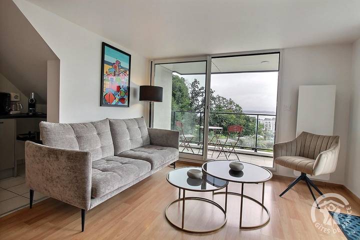 Gîte pour 4 personnes, avec terrasse dans Plage Trestraou - 3