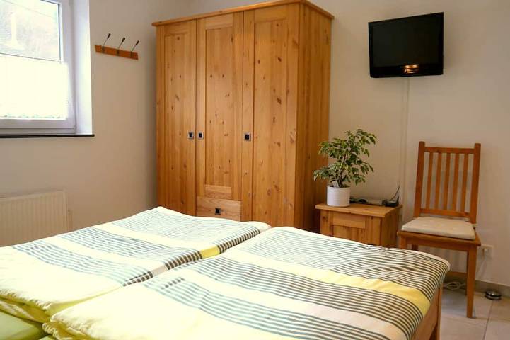 Ferienwohnung für 4 Personen, mit Garten und Sauna in Bullay - 3