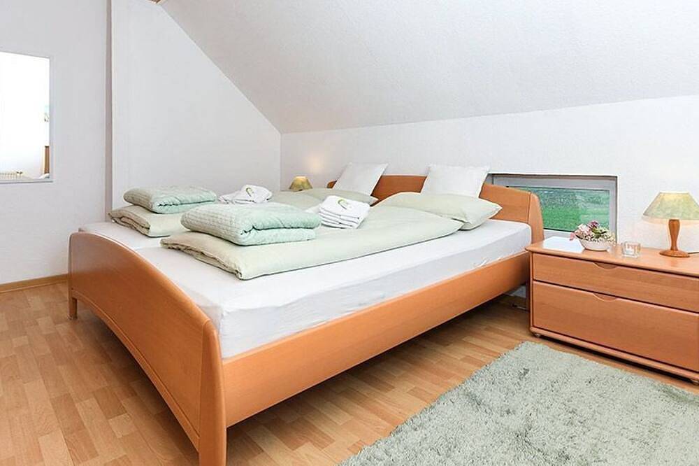 Ganze Wohnung, Ferienwohnung Morgenrot - Haus Auszeit Crusoh in Schweindorf in Schweindorf, Landkreis Wittmund