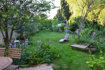 Gîte pour 6 personnes, avec jardin et terrasse à Fontvieille