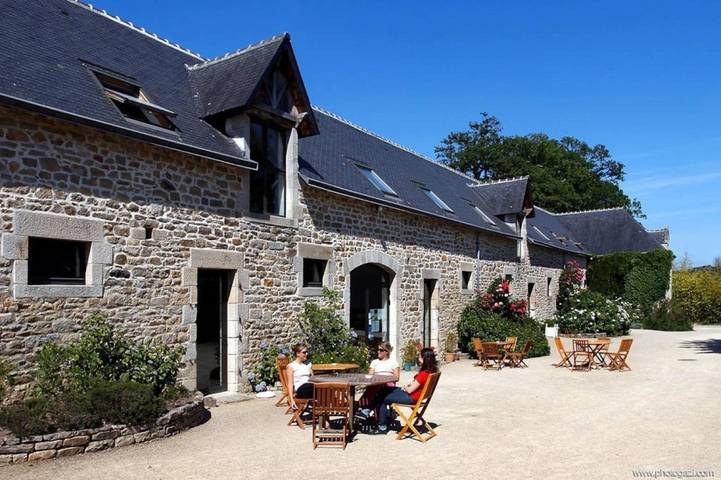 Gîte pour 2 personnes, avec sauna ainsi que jacuzzi et bassin pour enfant à Quimper - 3