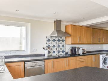 Holiday Rental for 10 People in Hayling Island, Havant, Photo 3