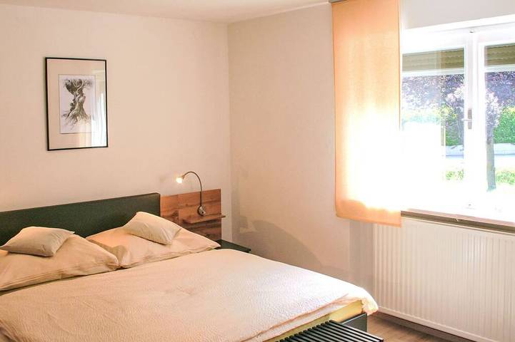 Ferienwohnung für 7 Personen, mit Balkon/Terrasse und Terrasse sowie Garten in Zams - 4